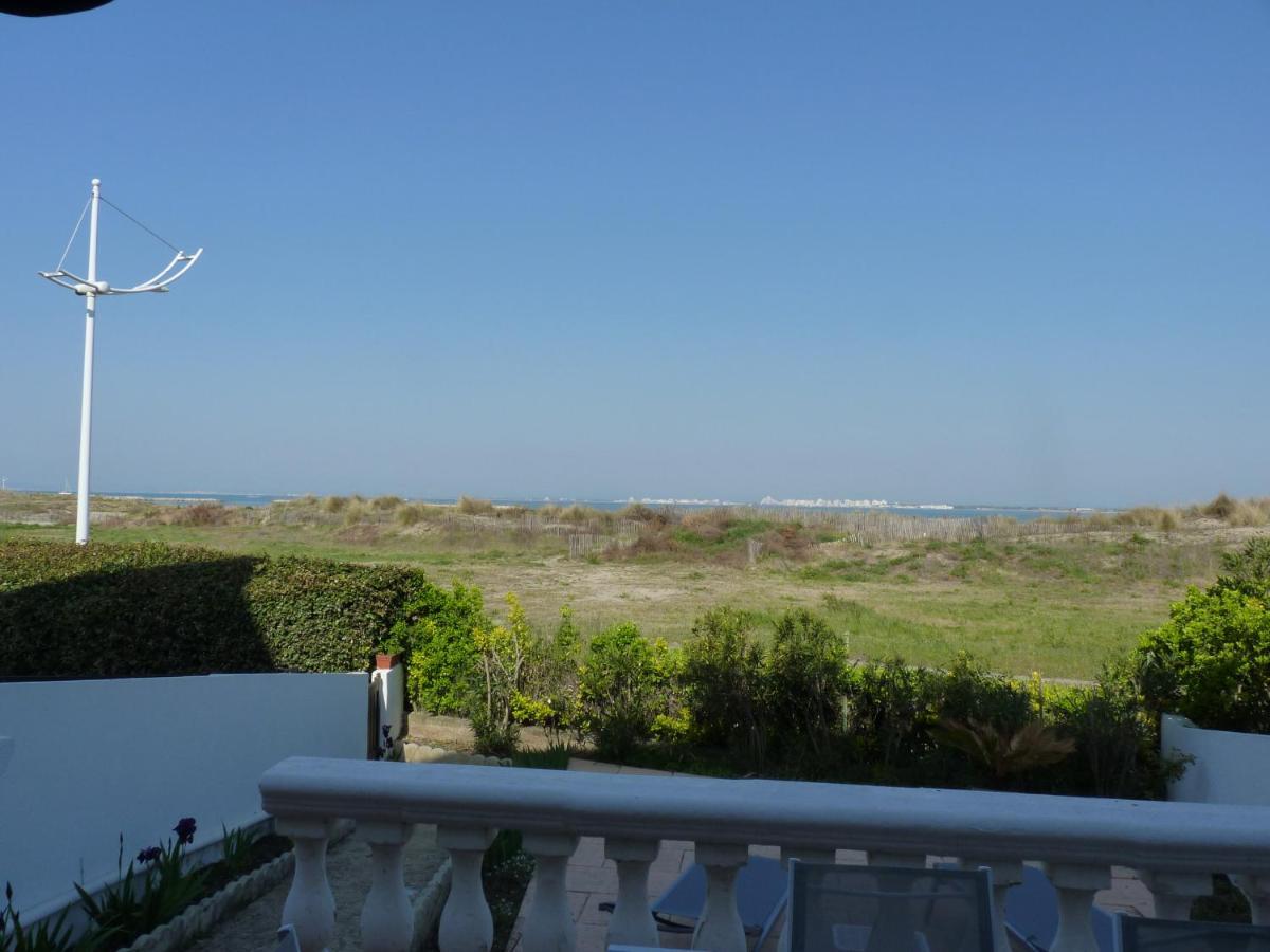 Sol-Y-Days Flamant, Superbe Appartement En Rez De Jardin Avec Grande Terrasse Et Jardinet, Face A La Mer Le Grau-du-Roi Eksteriør bilde